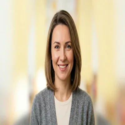 Елена Кузнецова, портрет эксперта, 400x400